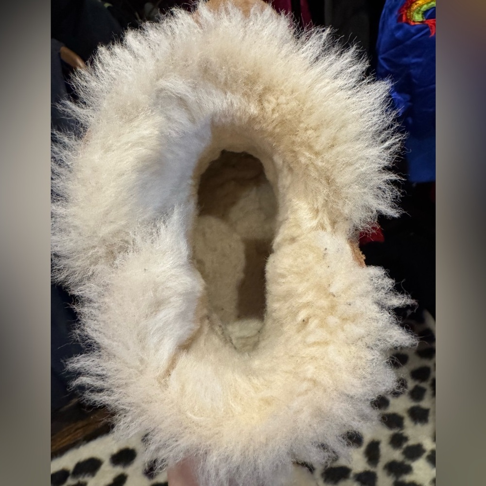 Ugg Mini Bailey Button 2 - image 7